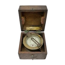 WWII British military RAF medium landing compass, the rim stamped with the War Department broad arrow, No. 896 K.H.I/54  6B/34, in original fitted oak case, D10cm approx
