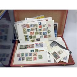 TFR SPOKE 05/09/23 AGREED RTV BEVERLEY - Collection of ephemera to include five copies of Palestine post newspapers from 1938, approximately fifty world bank notes, sheet music, postcards from 1910-1959 etc