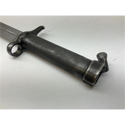 German-made 1908 pattern bayonet by Weyersberg, Kirschbaum & Co, Solingen as used by the Brazilian Army, with 30cm fullered steel blade and hooked quillon numbered 107011 L43cm overall; and Swedish Carl Gustav M1896 Mauser knife bayonet with 21cm steel blade and machined steel grip; in metal scabbard, both numbered 299 L35cm overall (2)