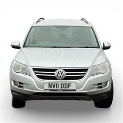VW Tiguan, 2 Litre diesel, Automatic, 2011, Silver, MOT till 06/09/2026, 120,000 Miles (NV11 DDF)