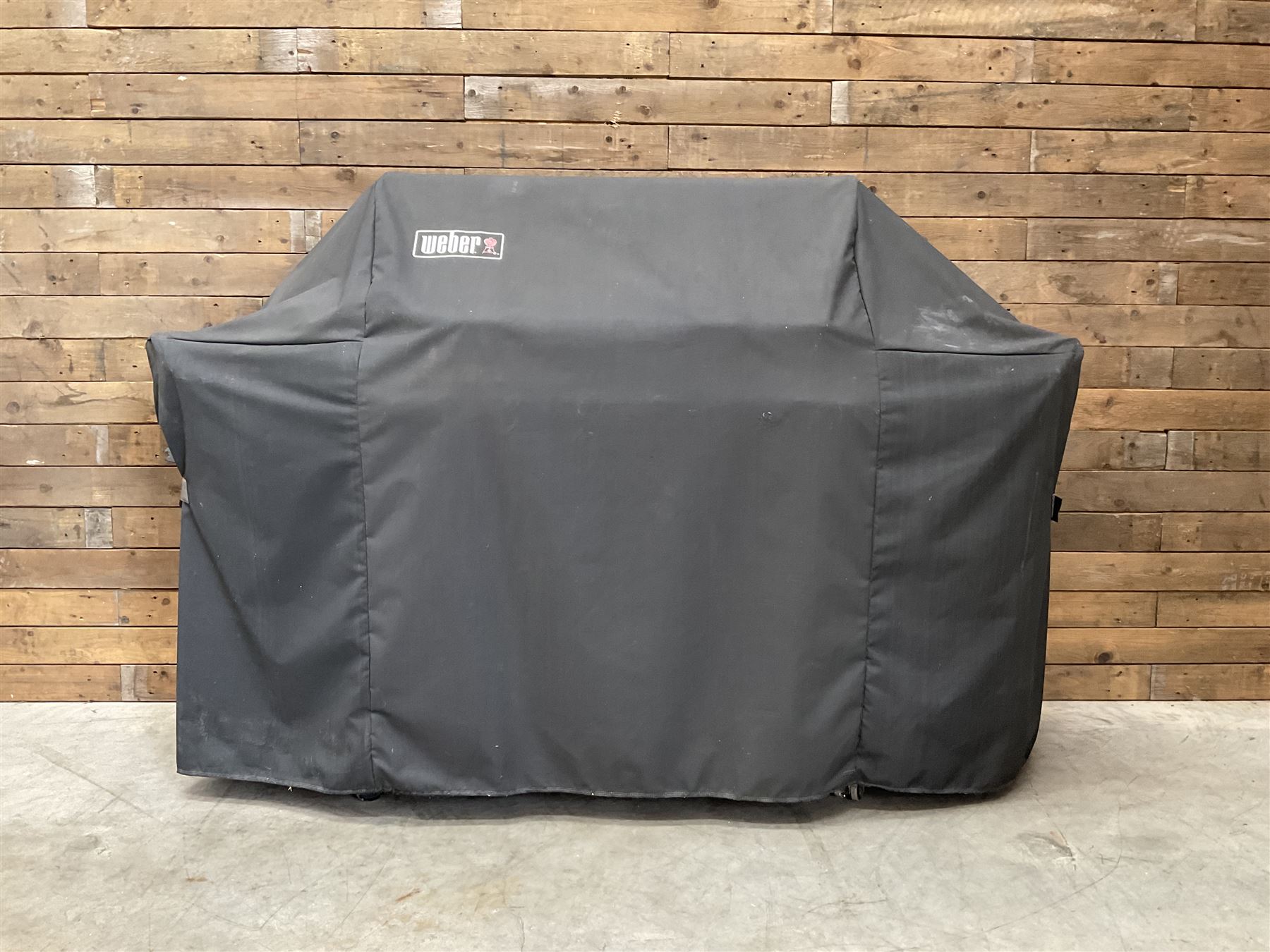 BBQ - Weber Summit stainless gas barbeque,, with cover