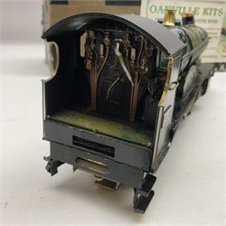 Oakville Kits '0' gauge - constructed and painted Great Western Star Class 4-6-0 locomotive 'Knight of the Golden Fleece' No.4016 and tender; in original kit box with paperwork