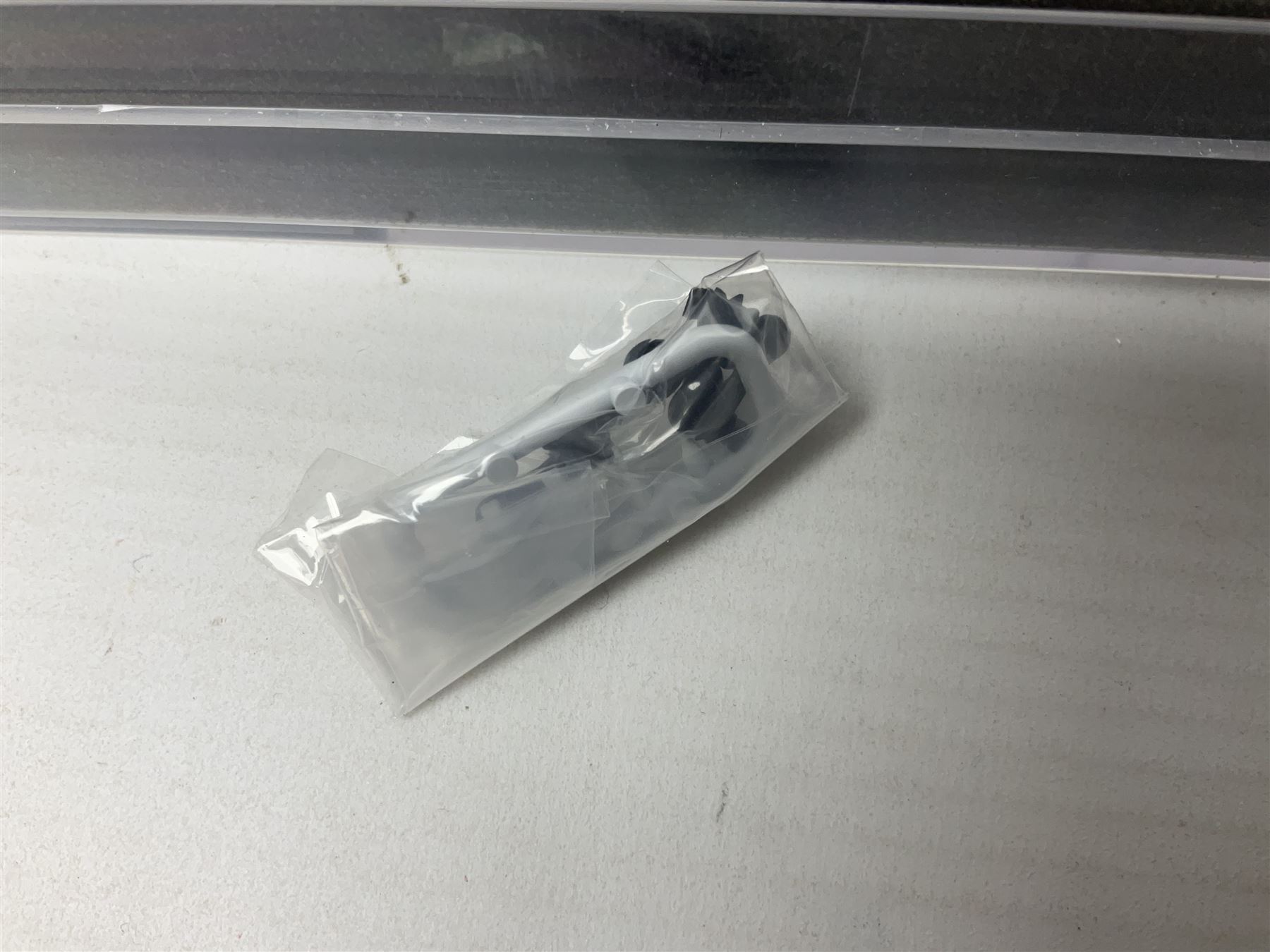 Hobbytrain 'N' gauge - three locomotives - H2970 Vectron Ep.VI CargoServ; H14902 Strassenbahn Duwag M6 Muhlheim/Ruhr; and H14903 Strassenbahn Duwag M6 Nurnberg; all boxed (3)