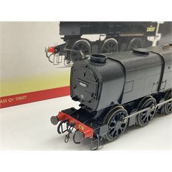 Hornby '00' gauge - Class Q1 0-6-0 locomotive No.33037; boxed with slipcase