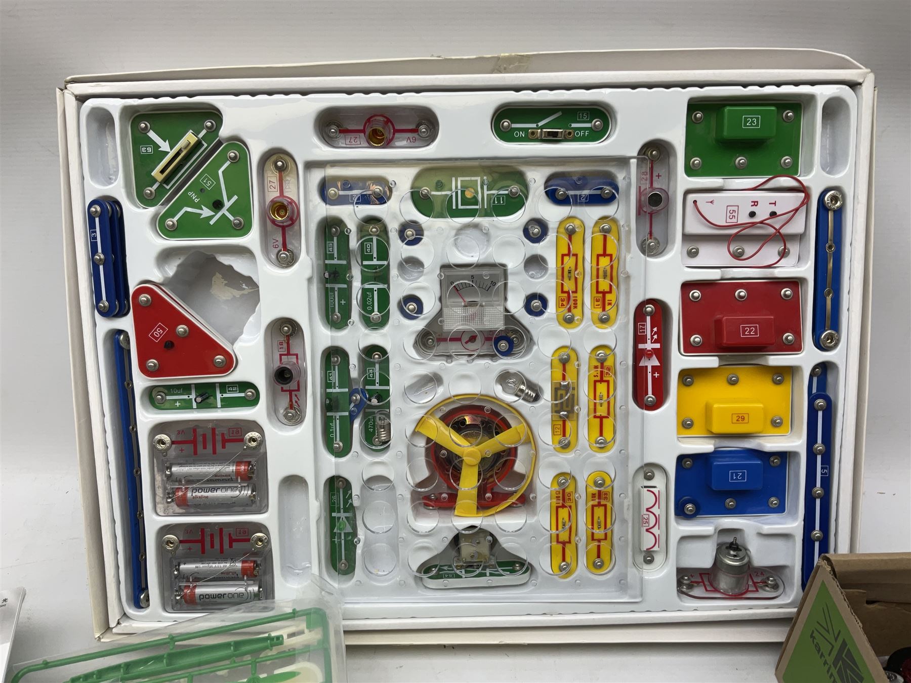 Scientific toys including Electronic Experiment Kit; Fuel Cell Car Science Kit; Robot Kits 6-in-1 Educational Solar Kit; all boxed; remote control helicopter; and two others