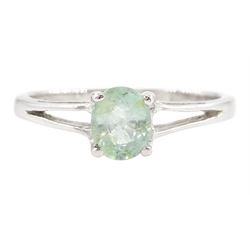 18ct white gold single stone oval cut Paraiba tourmaline ring, hallmarked, tourmaline approx 0.55 carat