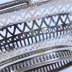 George III silver bon bon basket, of oval form with bead rim and swing handle, the sides with pierced latticework decoration, hallmarked Hester Bateman, London 1785, handle H14cm