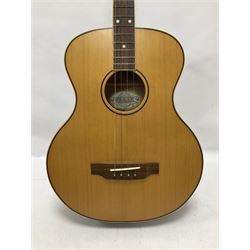 Ozark 'The Ozark Professional' tenor guitar, model no 3372, headstock stamped Ozark and with paper label to interior, in manufacturers hard case, guitar L82cm