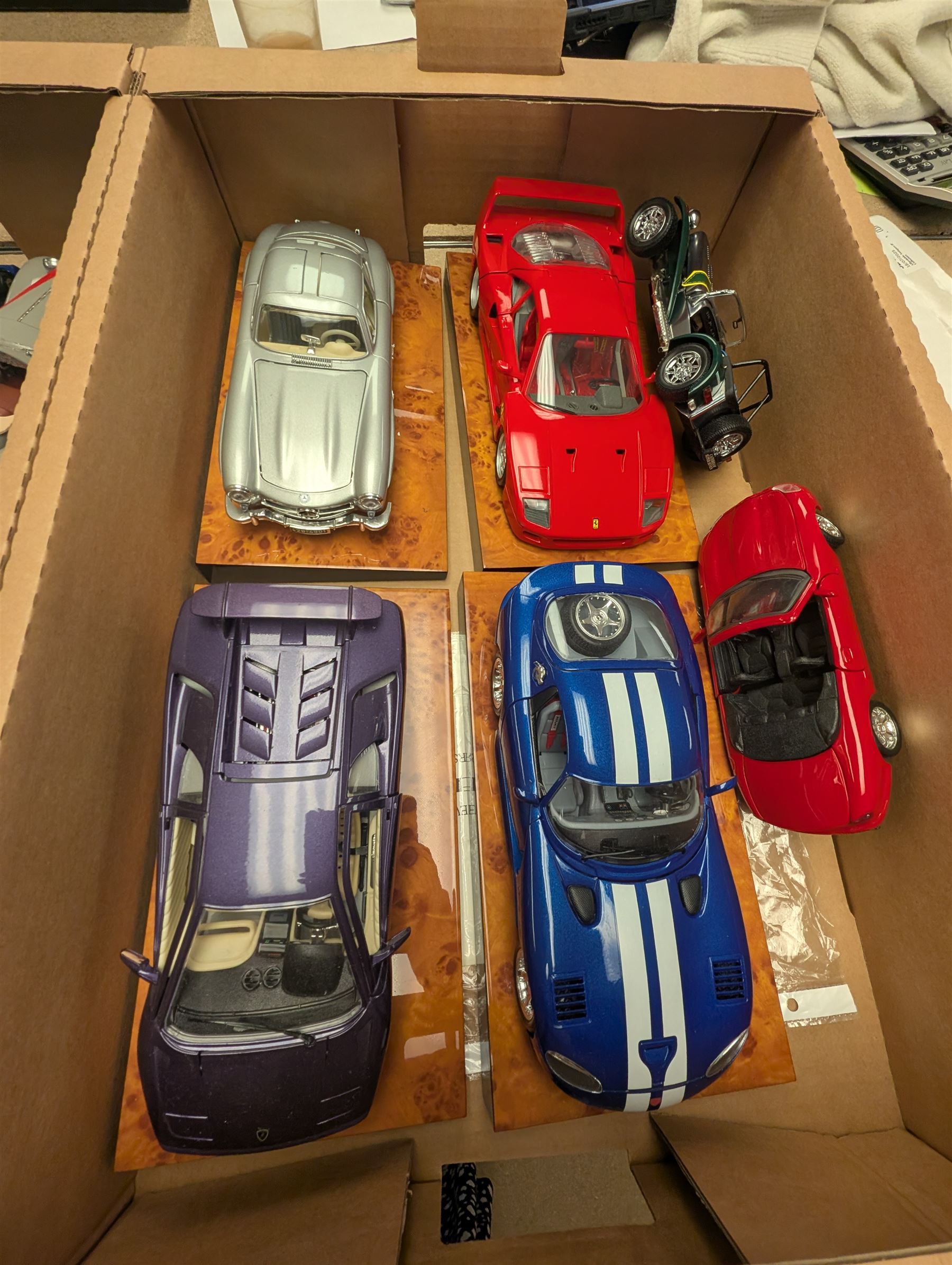 Collection of die-cast vehicles, including Crestley Collection, Bburago, Limited Edition Oxford Die-Cast and sealed Matchbox examples, some boxed