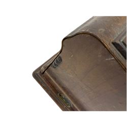 Singer treadle sewing machine and table top sewing machine (2)