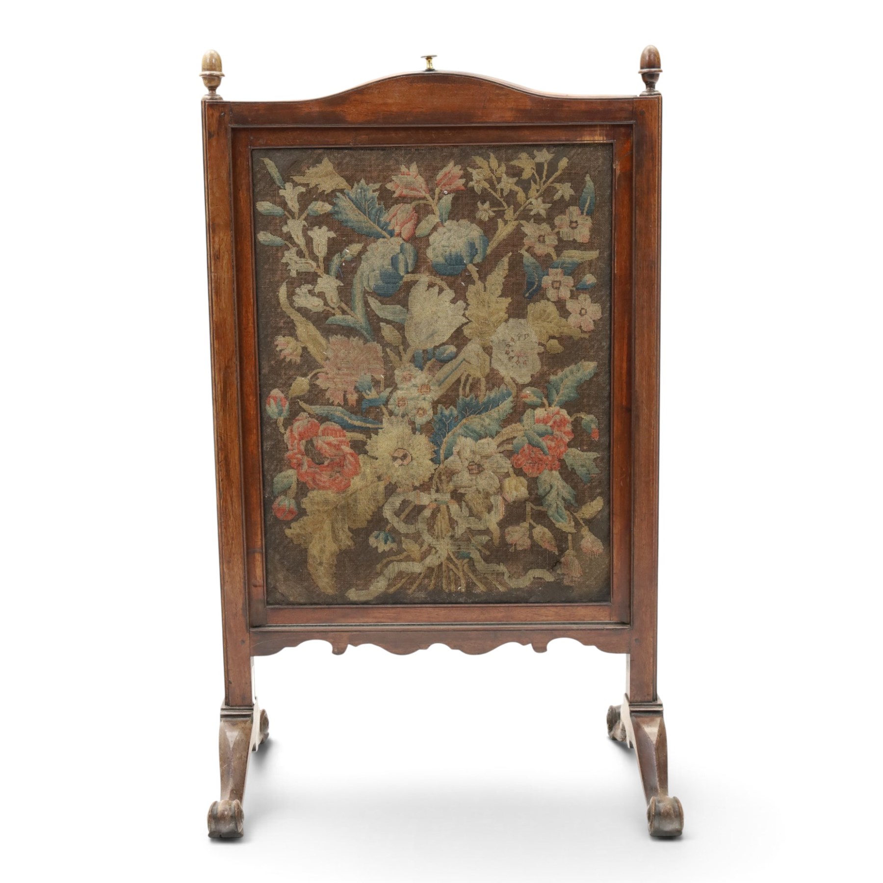 Georgian carved mahogany firescreen, the extending panel with Georgian needlepoint tapestry to one side and Arts & Crafts style machine tapestry to the opposing, on splayed supports with scroll feet