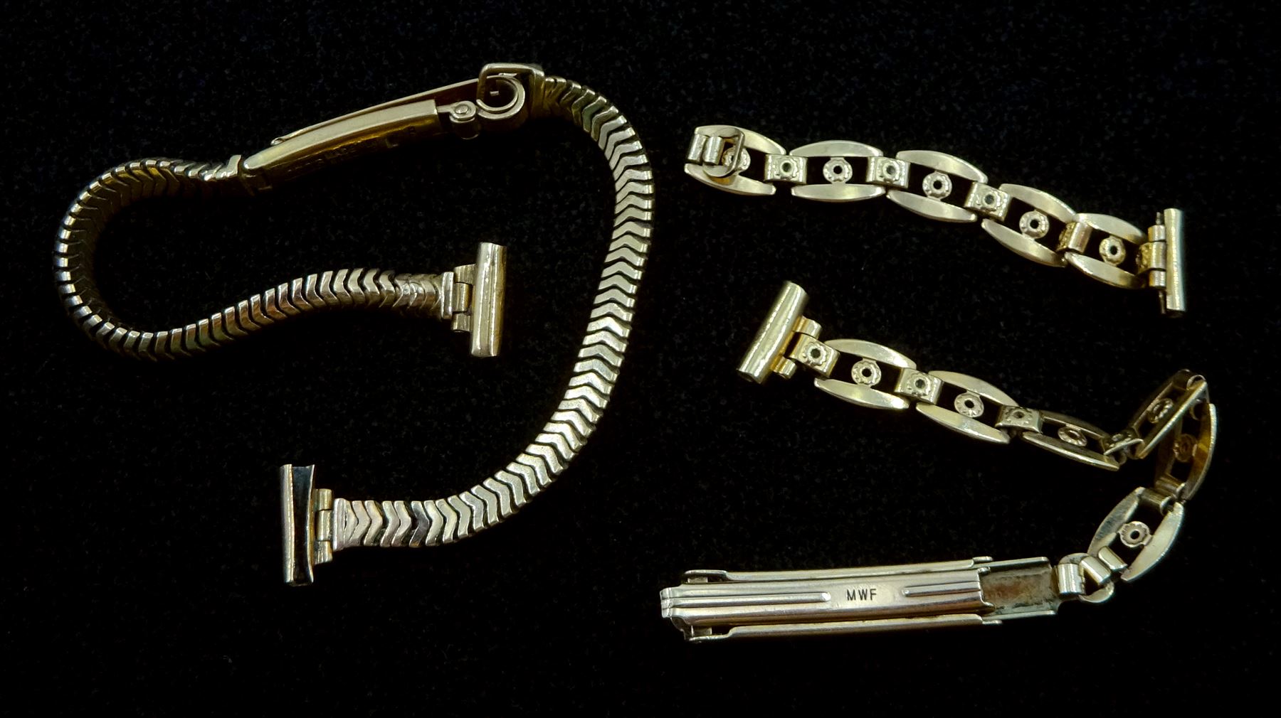 Two 9ct gold watch straps hallmarked, approx 14.6gm