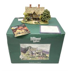Large Lilliput Lane 'Bowbeams', in boxed