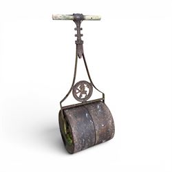Edwardian cast iron garden roller, set with circular Lion plaque, wooden handle