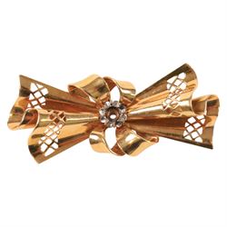 18ct gold bow brooch