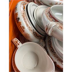 Gibson & Sons Willow pattern dinner wares, including tureens