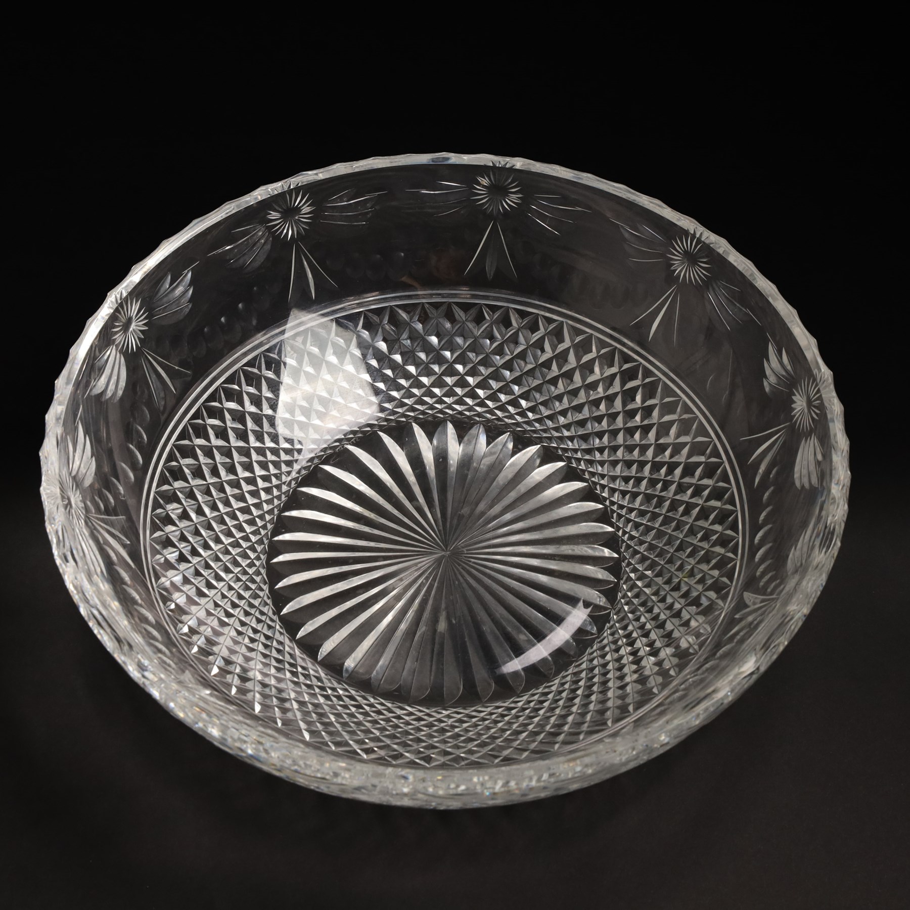 Stuart crystal Beaconsfield pattern fruit bowl D30cm