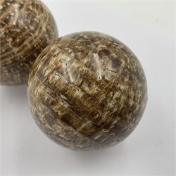 Pair of aragonite spheres, D6cm