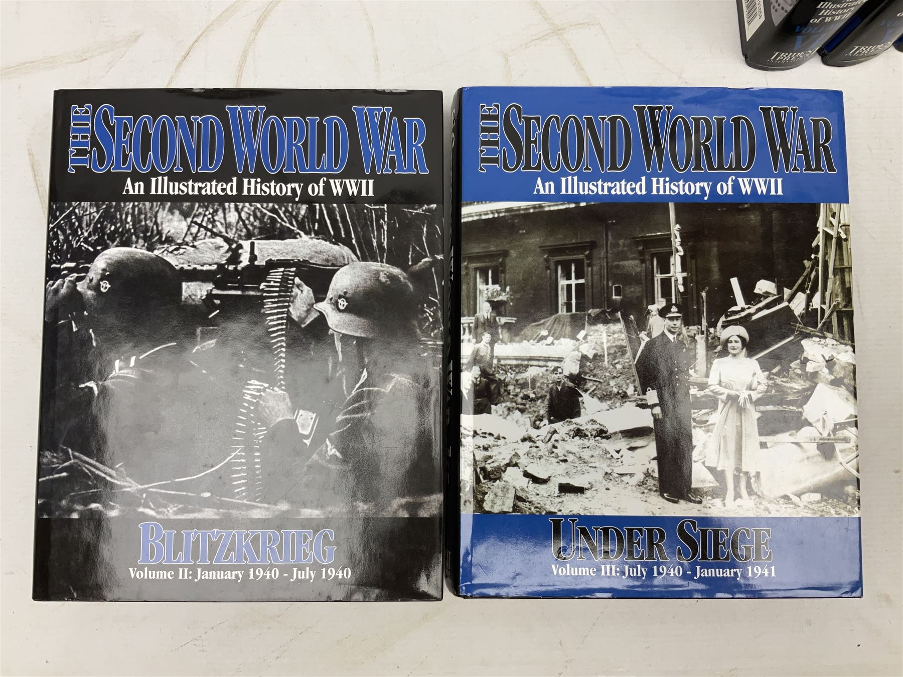 Trident Press: The Second World War - An Illustrated History of WWII. 2000. Ten volumes being a complete facsimile reprint of Hammerton's WW2 periodical 'The War Illustrated' from Vol 1 No 1 16th September 1939 to Vol 10 No 255 11th April 1947; all with dustjackets (10)