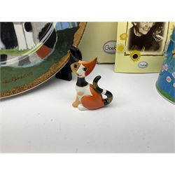 Goebel Rosina Wachtmeister cat figure and plate, both with original box, cat H8cm