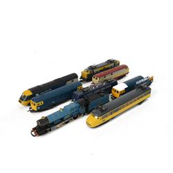 Eight Lima 00 gauge locomotives, includi