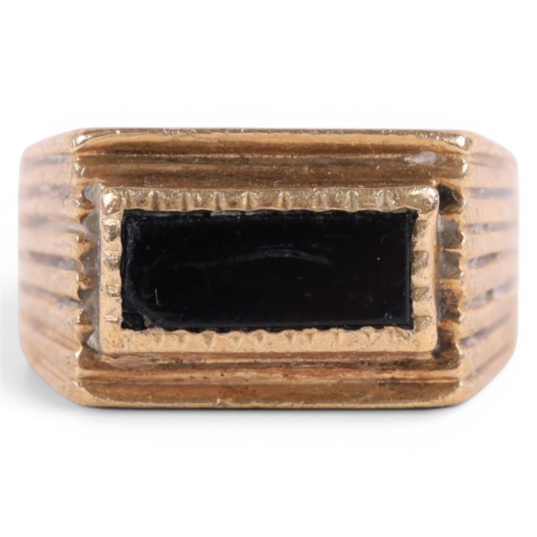 9ct gold single stone black onyx ring, hallmarked
