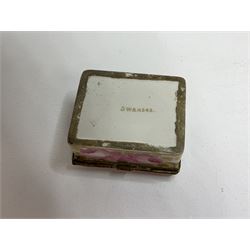 Early 19th century Swansea box of rectangular form, densely decorated with painted pink cabbage roses and gilt foliage upon plain ground, the hinged lid opening to reveal interior painted with two further roses upon plain ground, marked Swansea. in gilded lettering beneath, W7cm H3.5cm D5.5cm