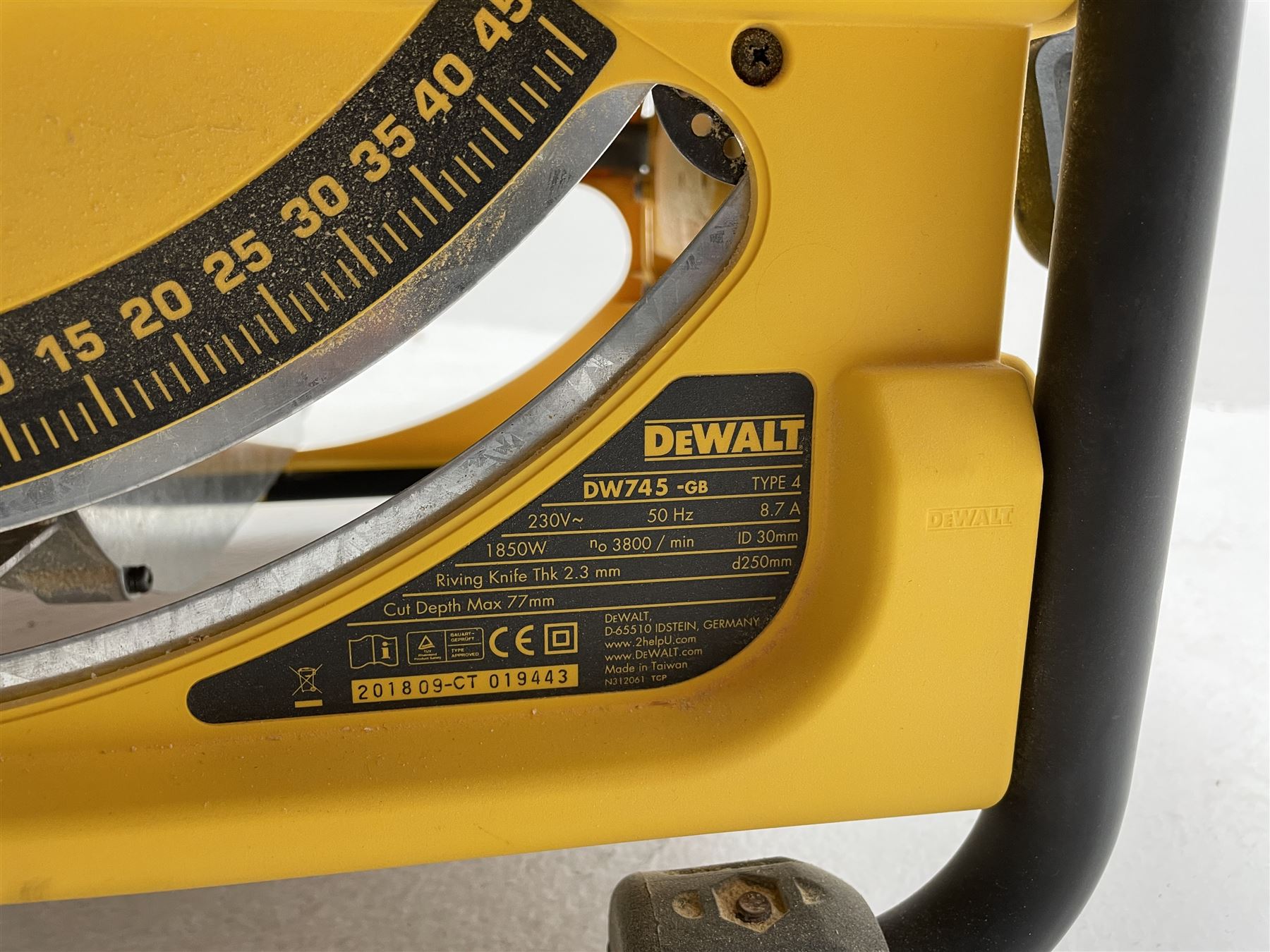 DeWALT DW745 table saw