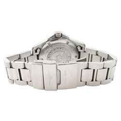 Longines HydroConquest gentleman's stainless steel quartz wristwatch, Ref. L3.640.4, blue dial with date aperture, on original stainless steel bracelet, with fold-over clasp