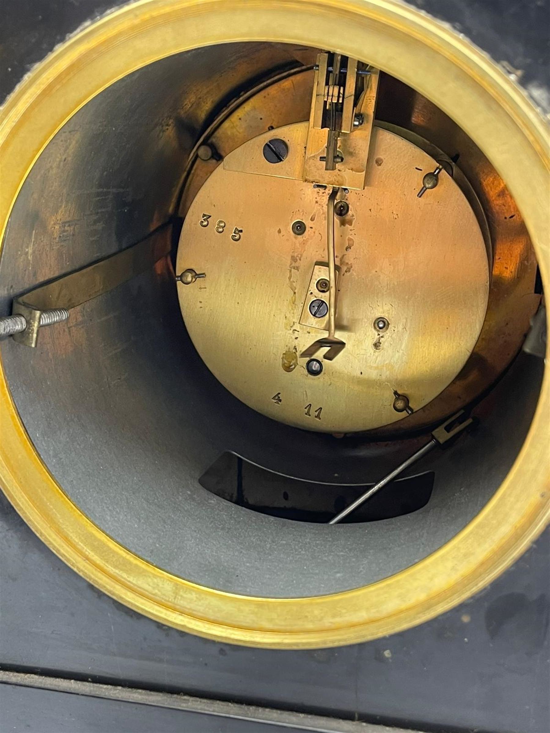 Victorian black slate mantel clock timepiece, the case with engraved and gilt decoration and inlaid with malachite, circular enamel Roman dial, single train driven movement