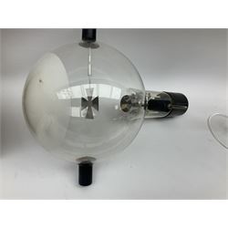 Quantity of laboratory and physics glassware including 'Guinea and Feather' equipment; boxed Latent Heat apparatus; Maltese Cross tube; atmospheric air pressure indicator flask; electroscope discharge tubes etc