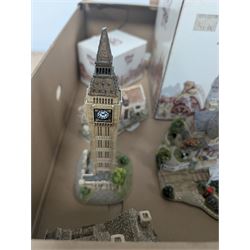 Collection of Lilliput Lane models, including Royal Oak Inn, Full Steam Ahead and Thatcher's Rest, five boxed