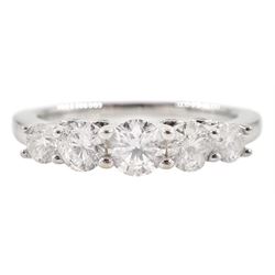 18ct white gold five stone round brilliant cut diamond ring, stamped 18K, total diamond weight 1.00 carat 