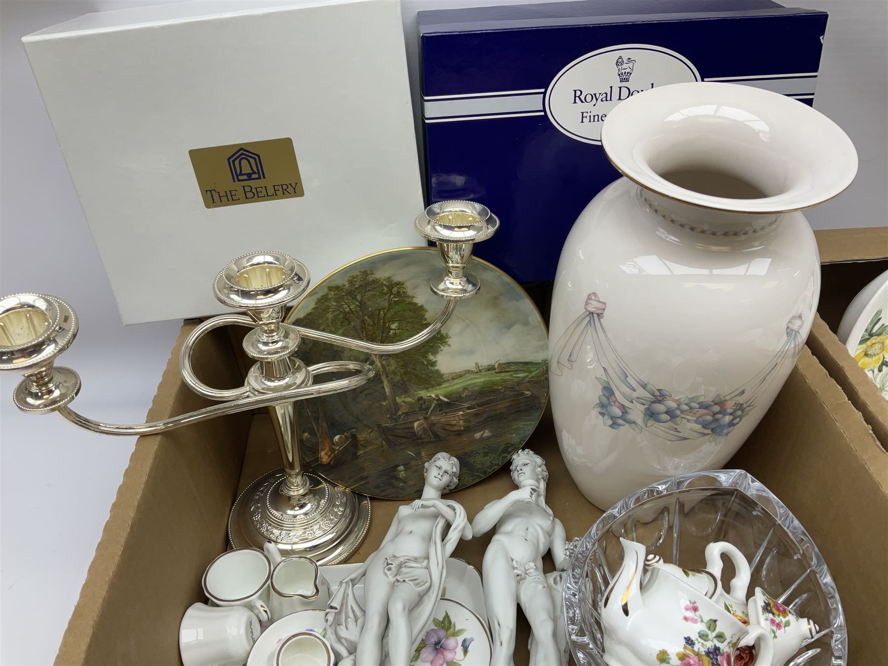 Wedgwood Golden Glory pattern tea and dinner wares, Coalport Countryware cups, Noritake flowers, Hornsea Palladio vase, other glassware and ceramics etc in three boxes