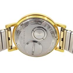 Bulova Accutron gold-plated and stainless steel gentleman's quartz wristwatch, No. 1-514910 M7, hands adjusted from the back, on expanding strap