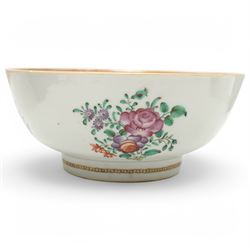 Chinese export Armorial part service decorated with sprays of flowers and a crest of an arm holding an anchor comprising bowl D23cm, pair of octagonal plates 16cm and sparrow beak jug H12cm (4)