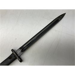 Spanish Model 1841 Bolo bayonet with 25cm fullered shaped steel blade marked Toledo 6105B; in steel scabbard with matching number L40cm overall; and Portuguese Model 1904 bayonet by Simson & Co Suhl in steel scabbard (2)