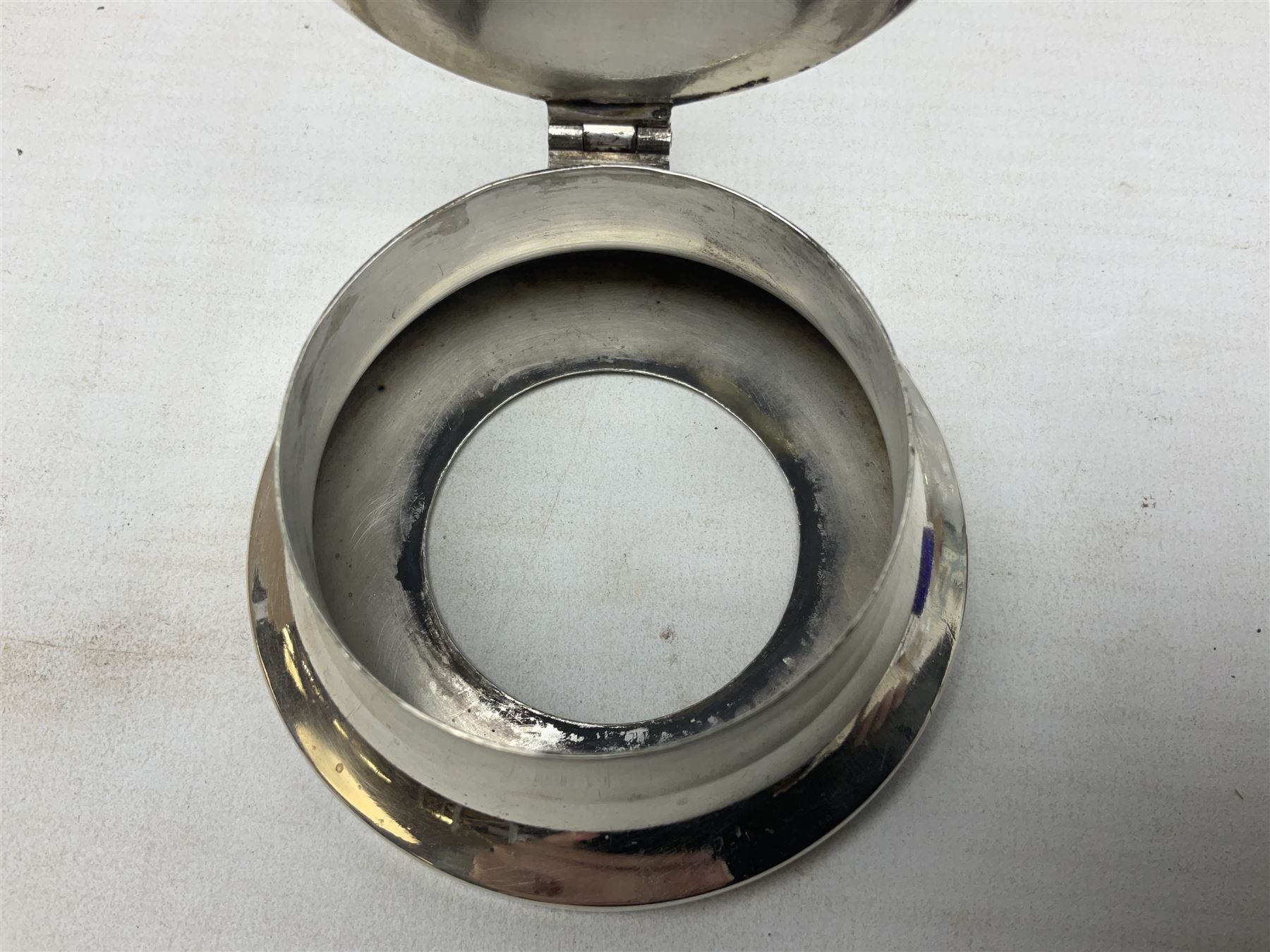 Early 20th century silver mustard pot and cover, with blue glass liner, hallmarked Hawksworth, Eyre & Co Ltd, Sheffield 1911, approximate silver weight 59.4 grams