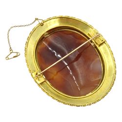 Victorian fine cameo brooch depicting Cupid and Psyche, in 18ct gold Etruscan Revival gold wirework mount, the reverse indistinctly signed Lamary, in original fitted silk and velvet lined case