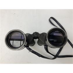 Pair of WW2 Bausch & Lomb U.S. Navy 7 x 50 binoculars, Mk.1 Model 2, impressed BU Ships No.80975 1941, serial no.OY6585, with neck strap