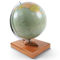 Mid 20th cent. Philips' Challenge Globe pub. 1969, chrome support mounted on teak base with enclosed original Philips' Record Atlas, H46cm