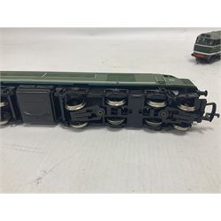 Various Makers ‘00’ gauge - eight locomotives to include G&R Wrenn Class N2 0-6-2T no.2385 in LMS black and Standard Tank Class 2-6-4 no.2679 in LMS crimson; Class 5 4-6-0 no.5112 in black livery; Mainline Railways Class 45 D49 ‘The Manchester Regiment’ in BR green; Airfix Class 31 D5531 in BR green; three further models (8)