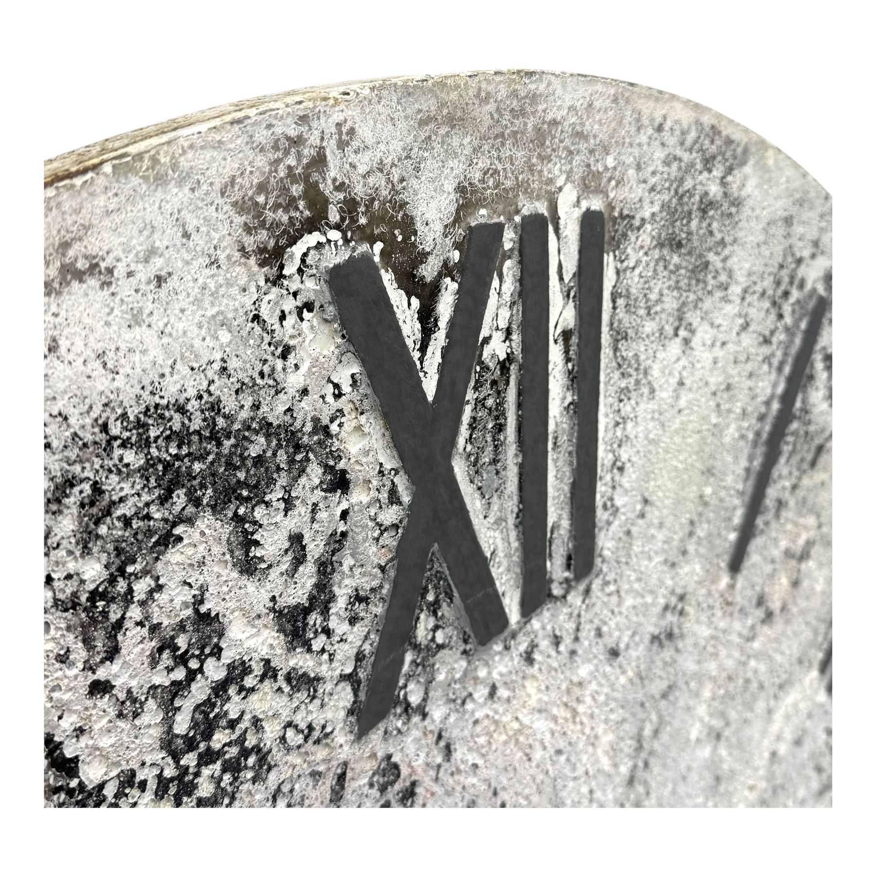 Substantial contemporary wall clock, mottled grey face with black Roman numerals and black spade hands, backed by a grey-painted metal panel