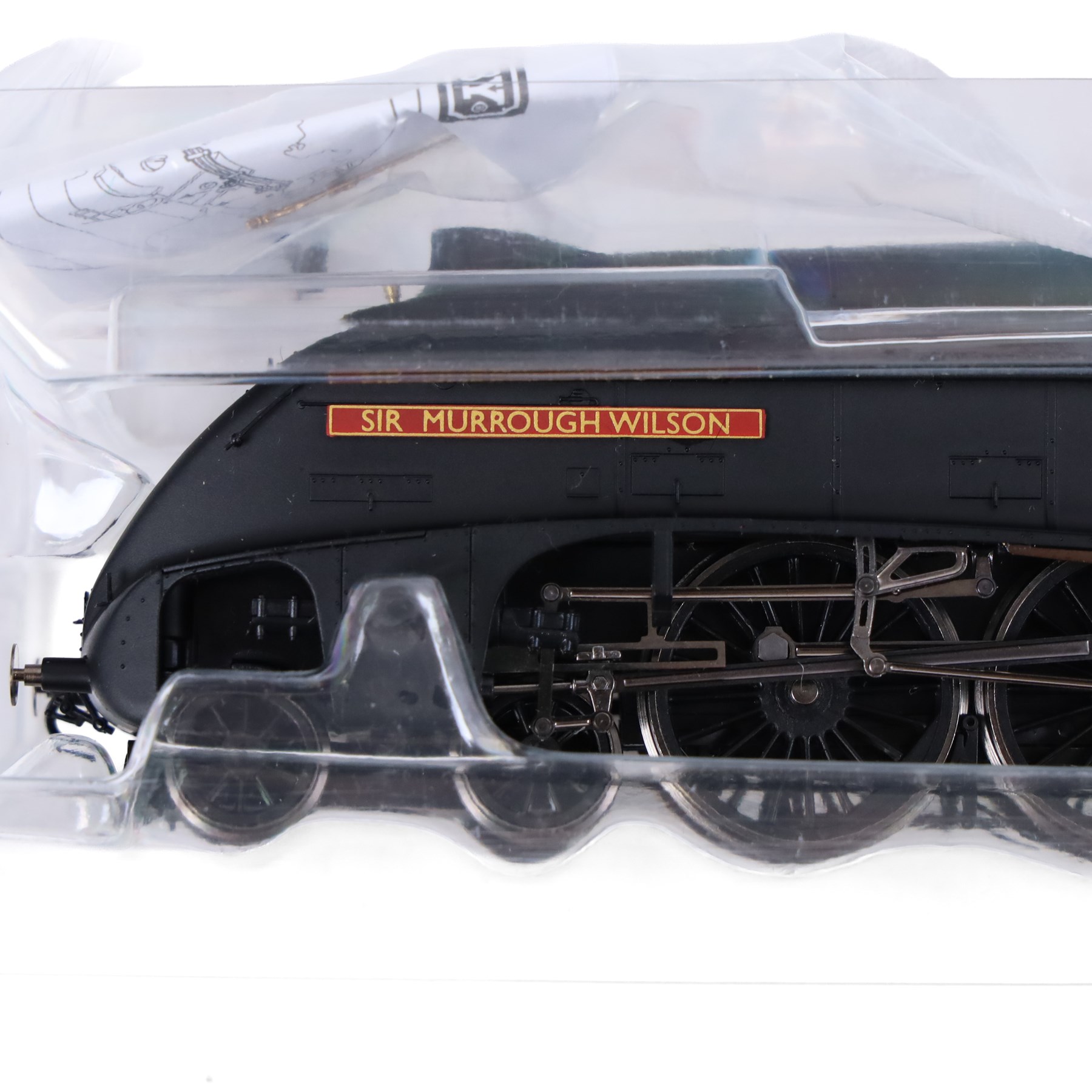 Hornby 00 Gauge no.R3441 NE Class A4 4-6-2 'Sir Murrough Wilson' locomotive and tender no. 4499, boxed