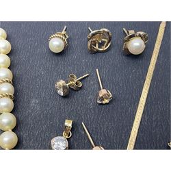 9ct gold jewellery, including stone set pendant necklace and pair of stone set stud earrings, rope twist necklace chain, other chain links, four odd earrings a faux pearl necklace with 9ct gold bow clasp