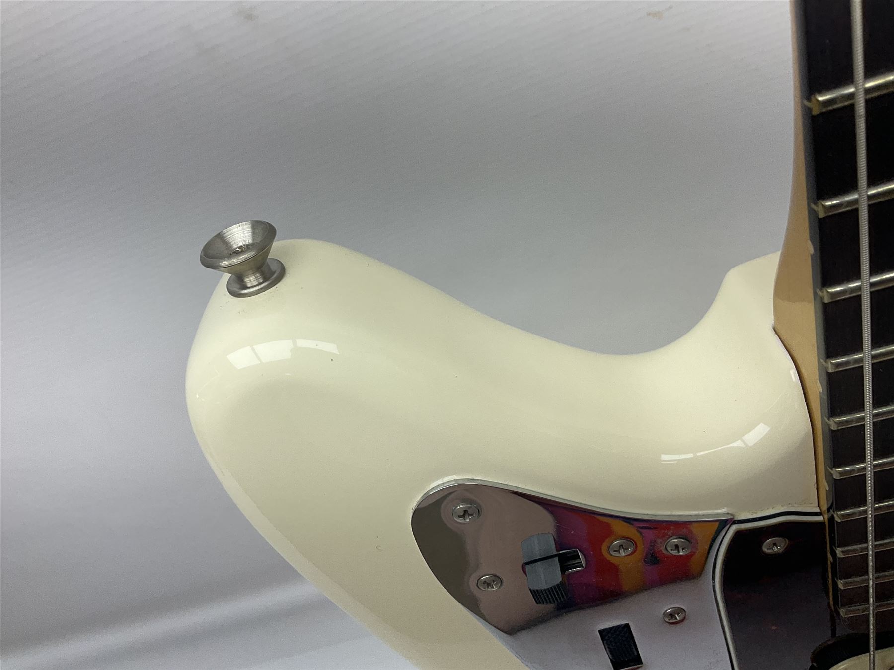 Mexican Fender Jaguar electric guitar with Humbucker pick-ups and tremolo arm, serial no.MX16741977, L101cm; in soft carrying case