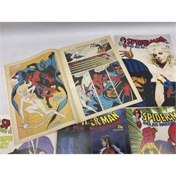 Collection of late Bronze Age Marvel comics (1982-1985), featuring Spider-Man and his Amazing Friends (1983-84) Nos 553, 555-572, 575-578, Super Spider-Man TV Comic (1982) nos 483-499, excluding no. 488, and The Incredible Hulk! (1982) Nos 11, 13, 18, 19, 21, and 22 (43) 