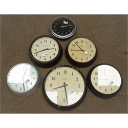  Four 'Smiths' circular bakelite slave clocks, 'Gents' of Leicester' slave clock with black dial and another slave clock  