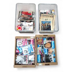 Collection of 1970s and later The Beatles Monthly Book magazines, together with Beatles re...