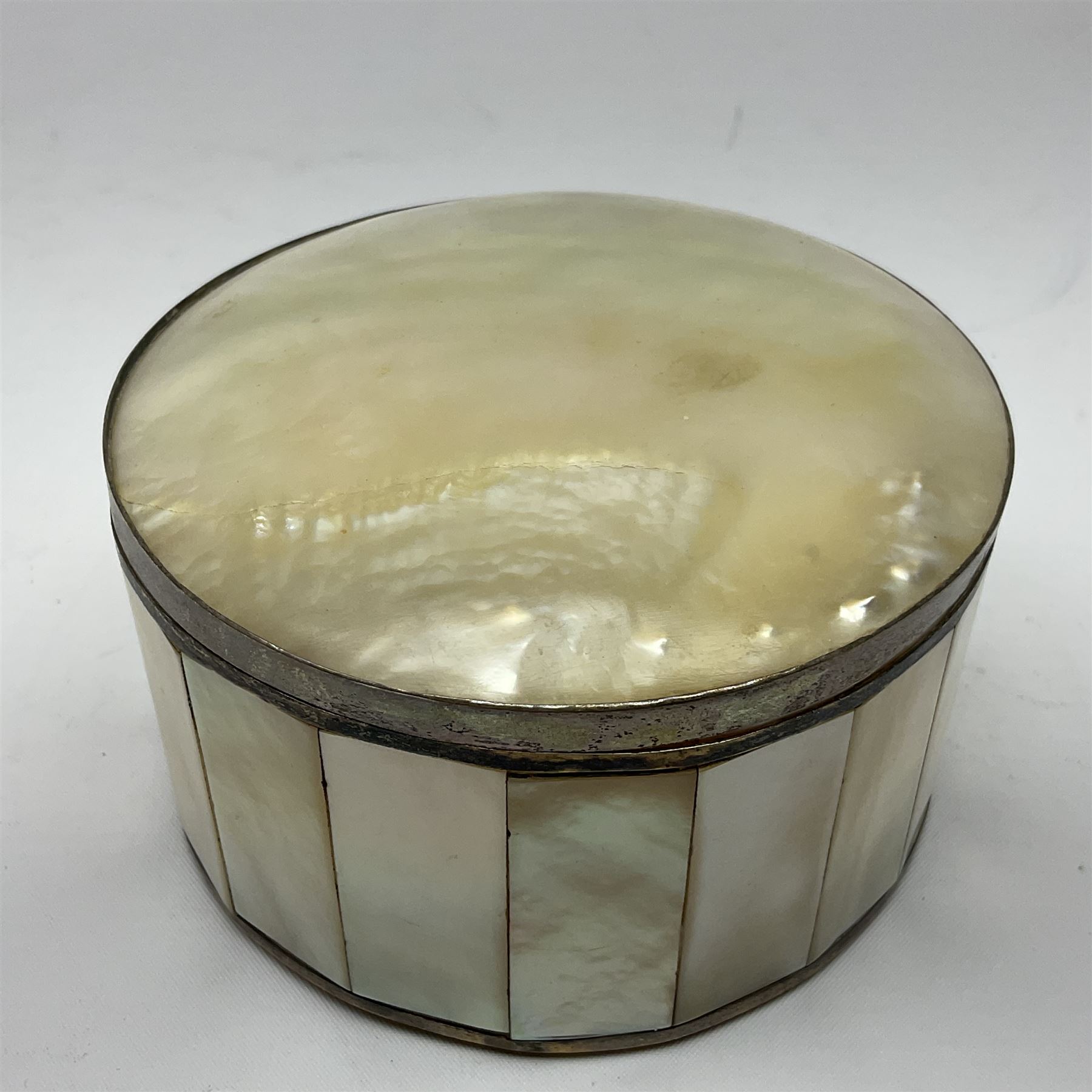 Mother of pearl nativity scene, together with mother of pearl box, shell and carved shell